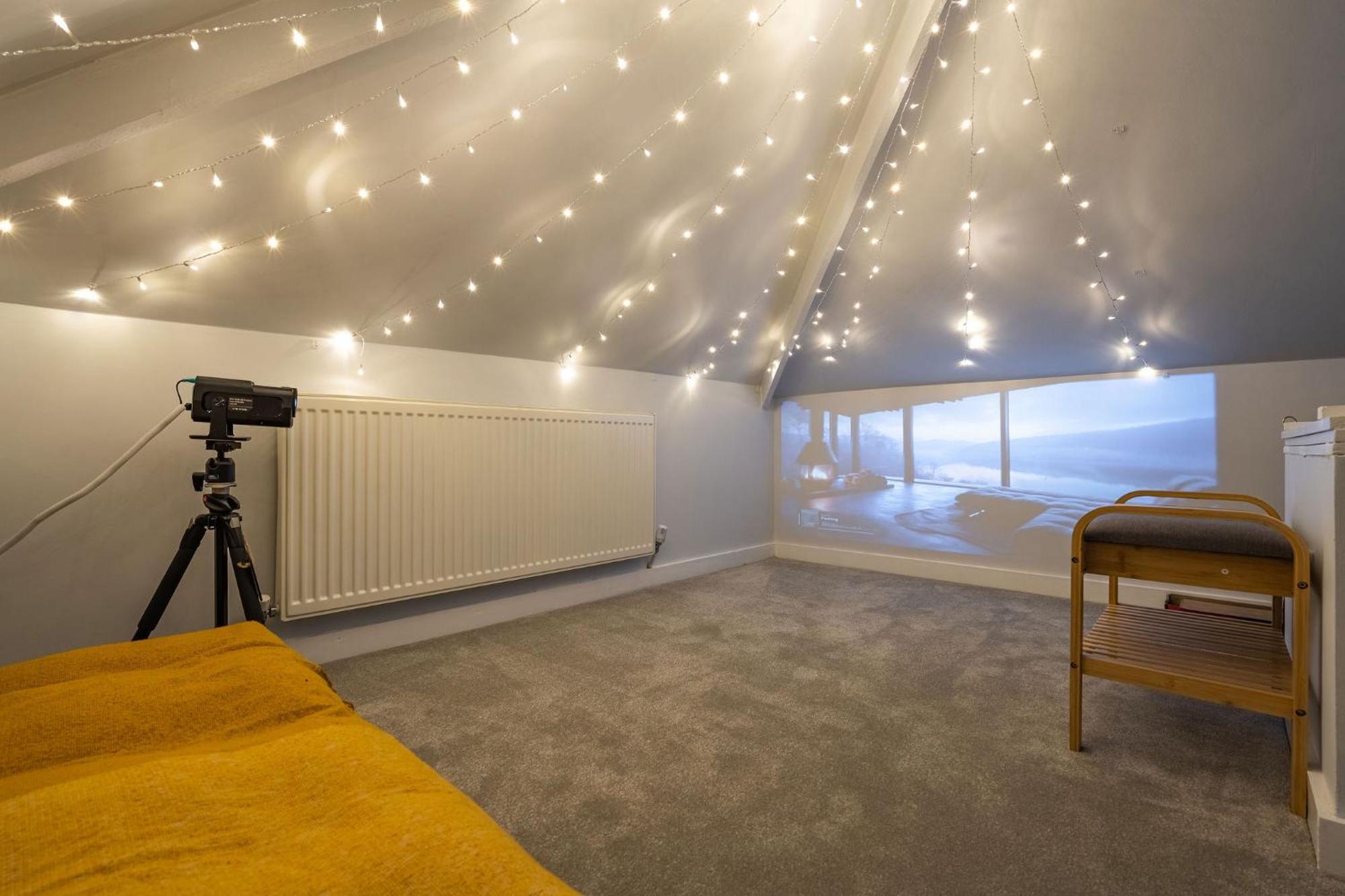 Nature Inspired Bungalow With 3 Rooms - 10 Mins From Manchester Airport Timperley Buitenkant foto